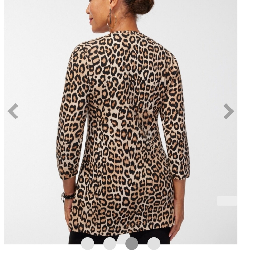 Chico's Pima  Cheetah Tunic Top🐆 - Picture 2 of 10